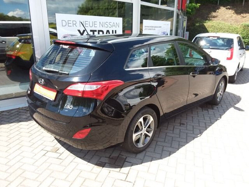 Hyundai i30 cw YES!