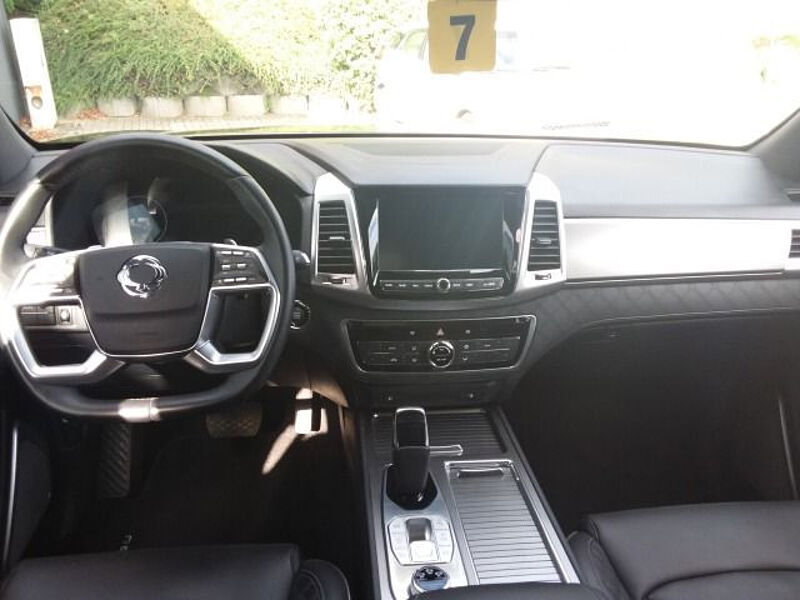 SsangYong REXTON Sapphire 4x4 Automatik Leder