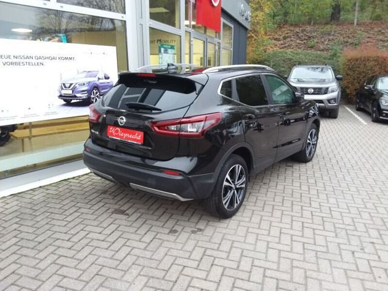 Nissan Qashqai 1.3 DIG-T 103 kW N-Connecta