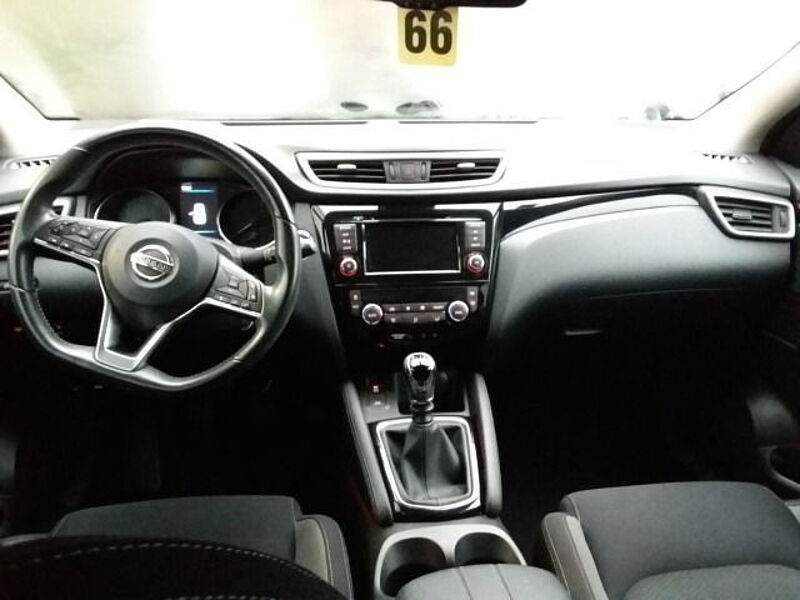 Nissan Qashqai 1.3 DIG-T 103 kW N-Connecta