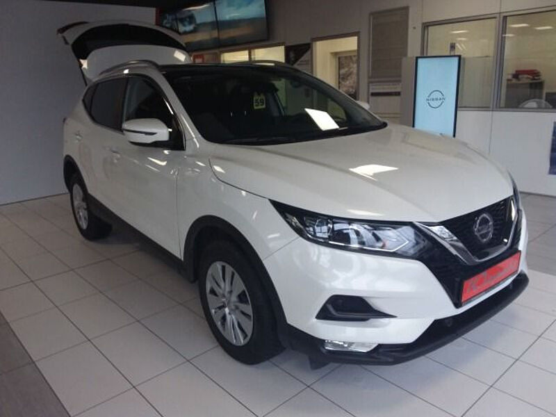 Nissan Qashqai 1.3 DIG-T N-Way Automatik, beh. Frontscheibe