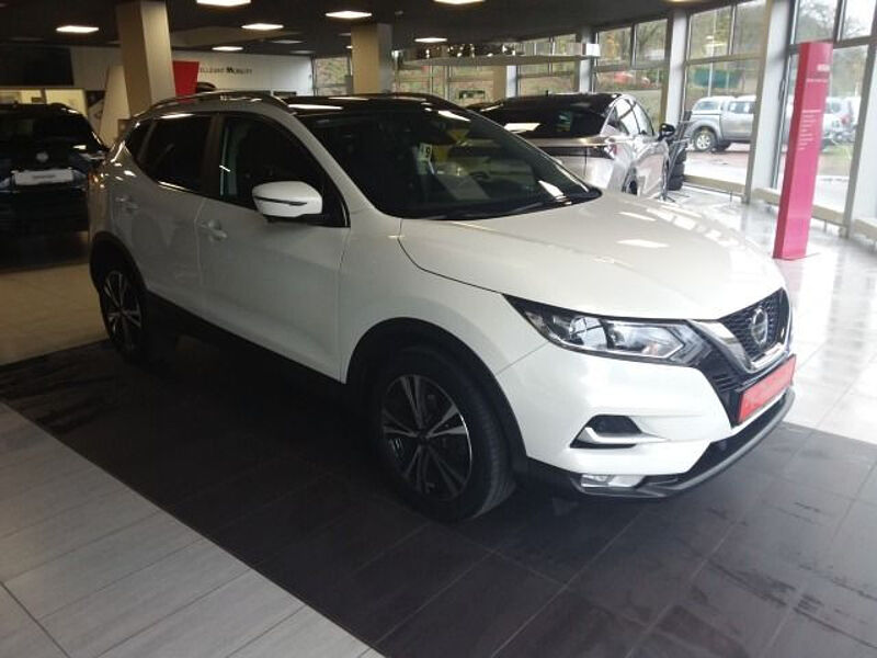 Nissan Qashqai 1.3 DIG-T 117 kW N-Connecta